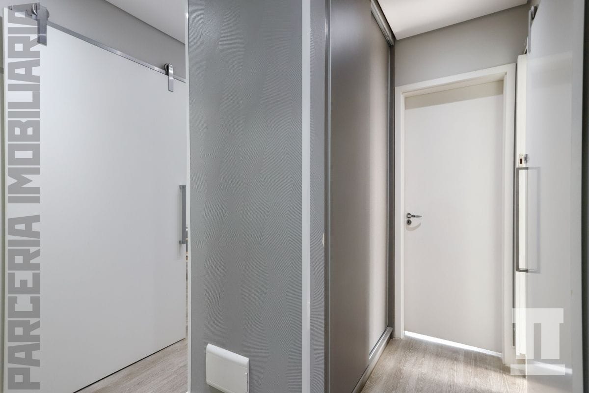 Vanguarda, Vila Anastácio: 3 suítes, mobiliado, um achado por R$ 2.300.000